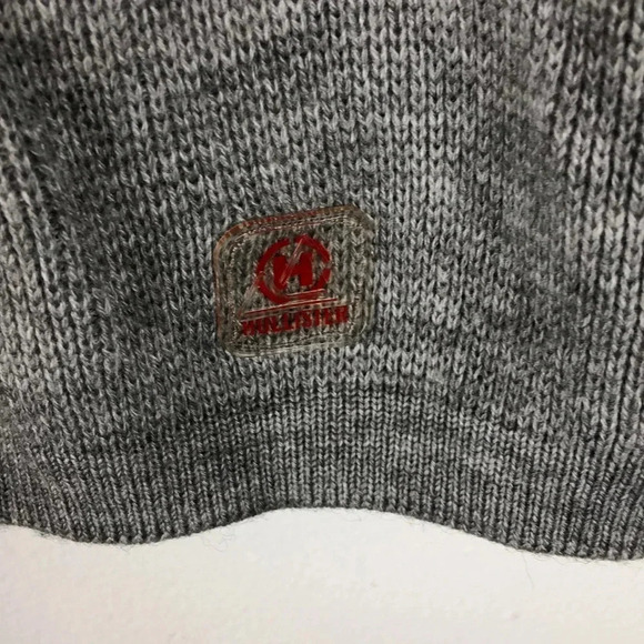Hollister Crewneck Pullover Sweater Size M - Picture 6 of 6
